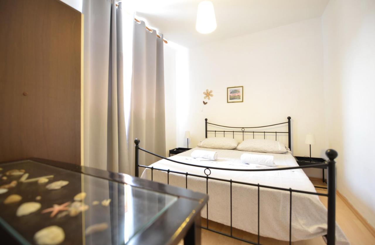 Apartman Perovic Задар Экстерьер фото